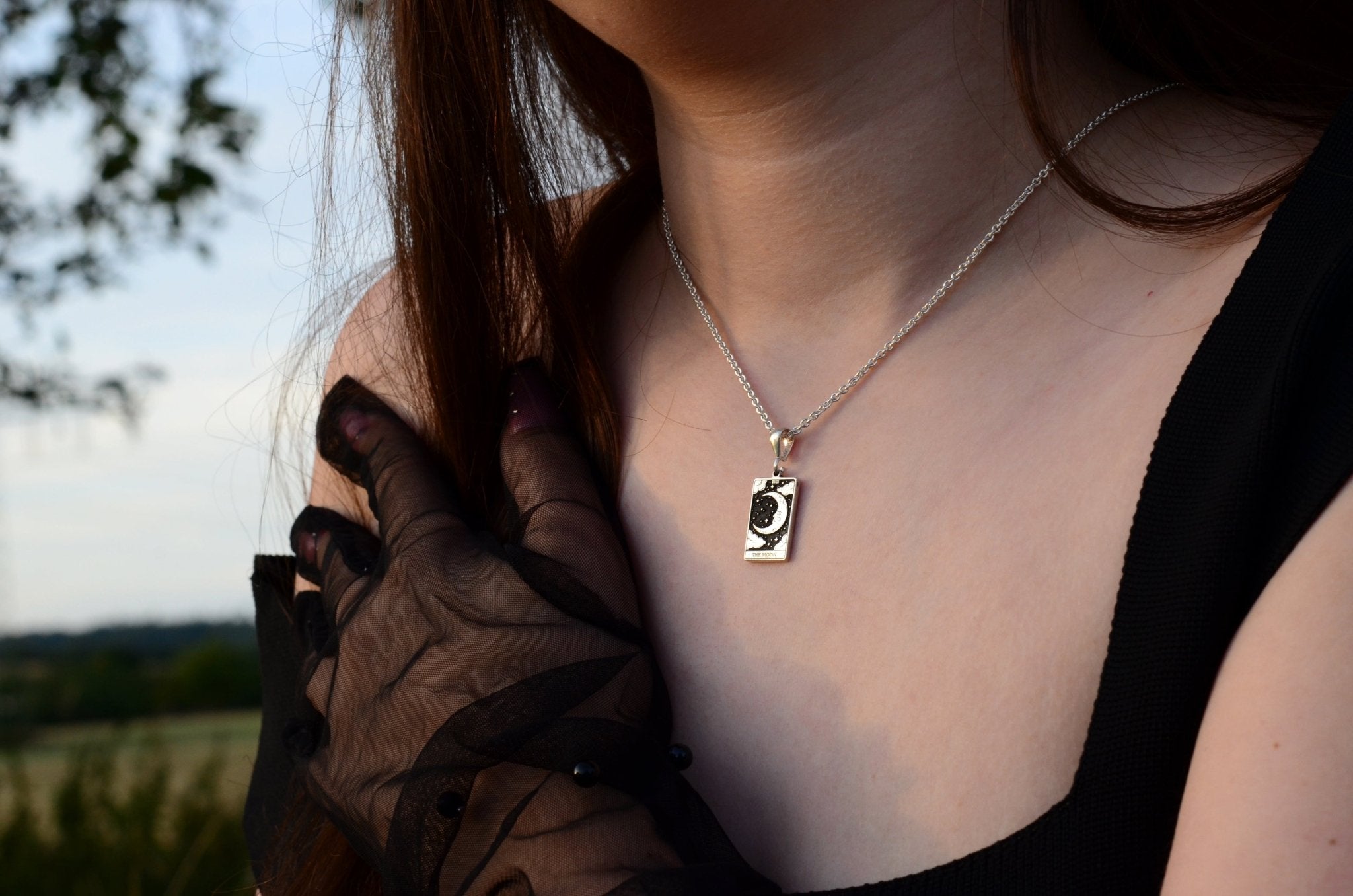 „Der Mond“ Tarot Anhänger – Mystischer Schmuck - Natali Vogel | Schmuck