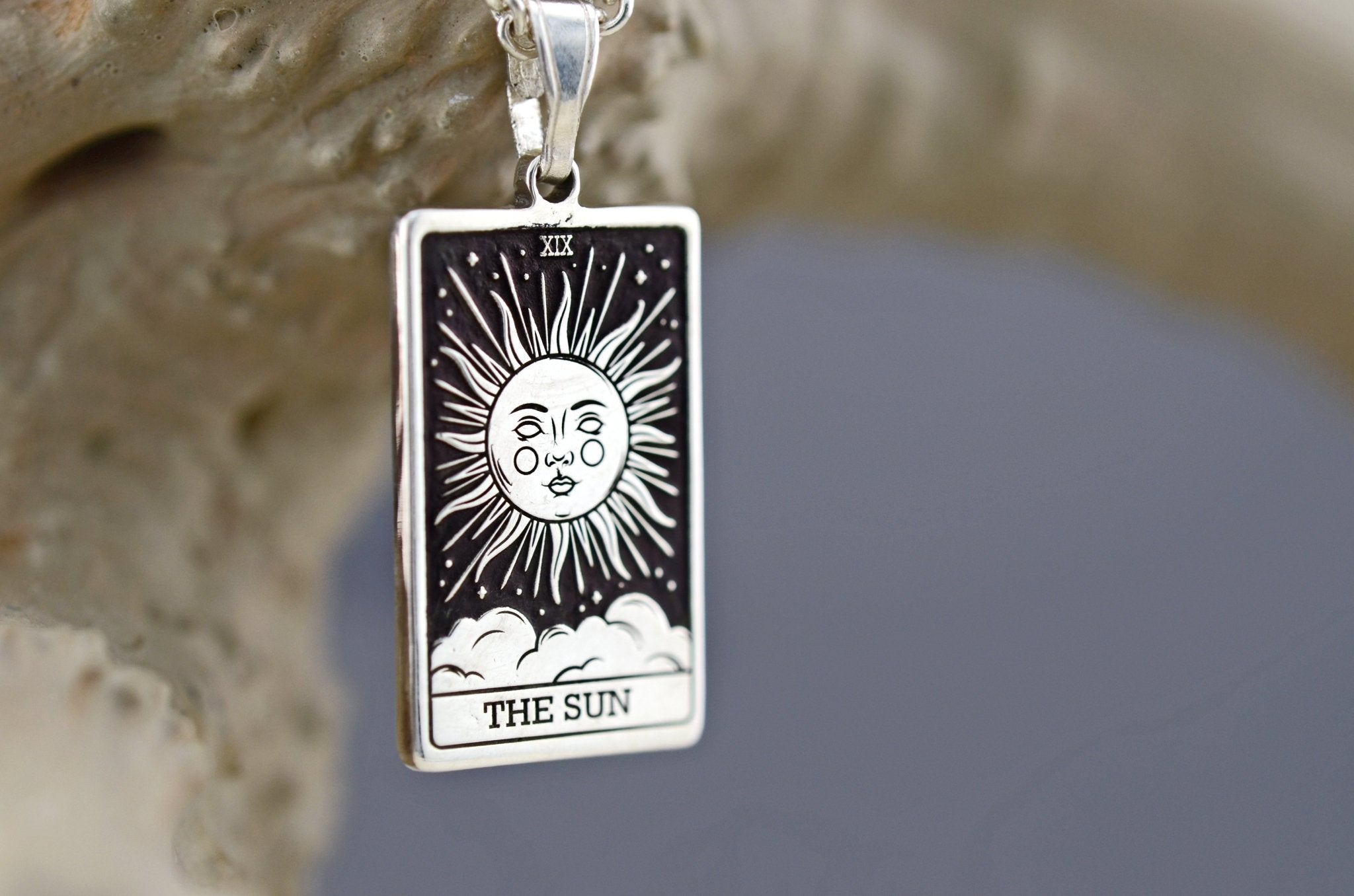 Gold/Silber Tarotkette „Die Sonne“ – Spiritueller Schmuck - Natali Vogel | Schmuck
