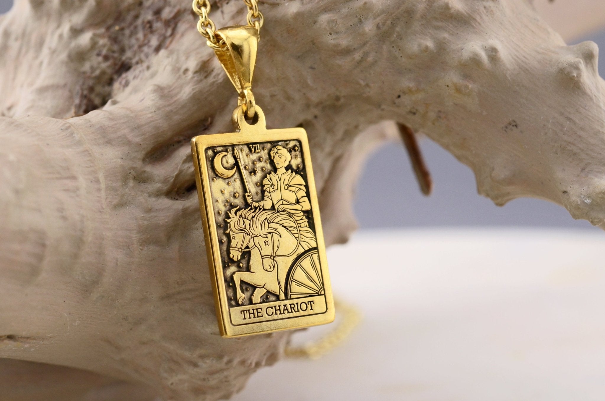 Silber Tarotkette „Der Wagen“ – Handgefertigt - Natali Vogel | Schmuck