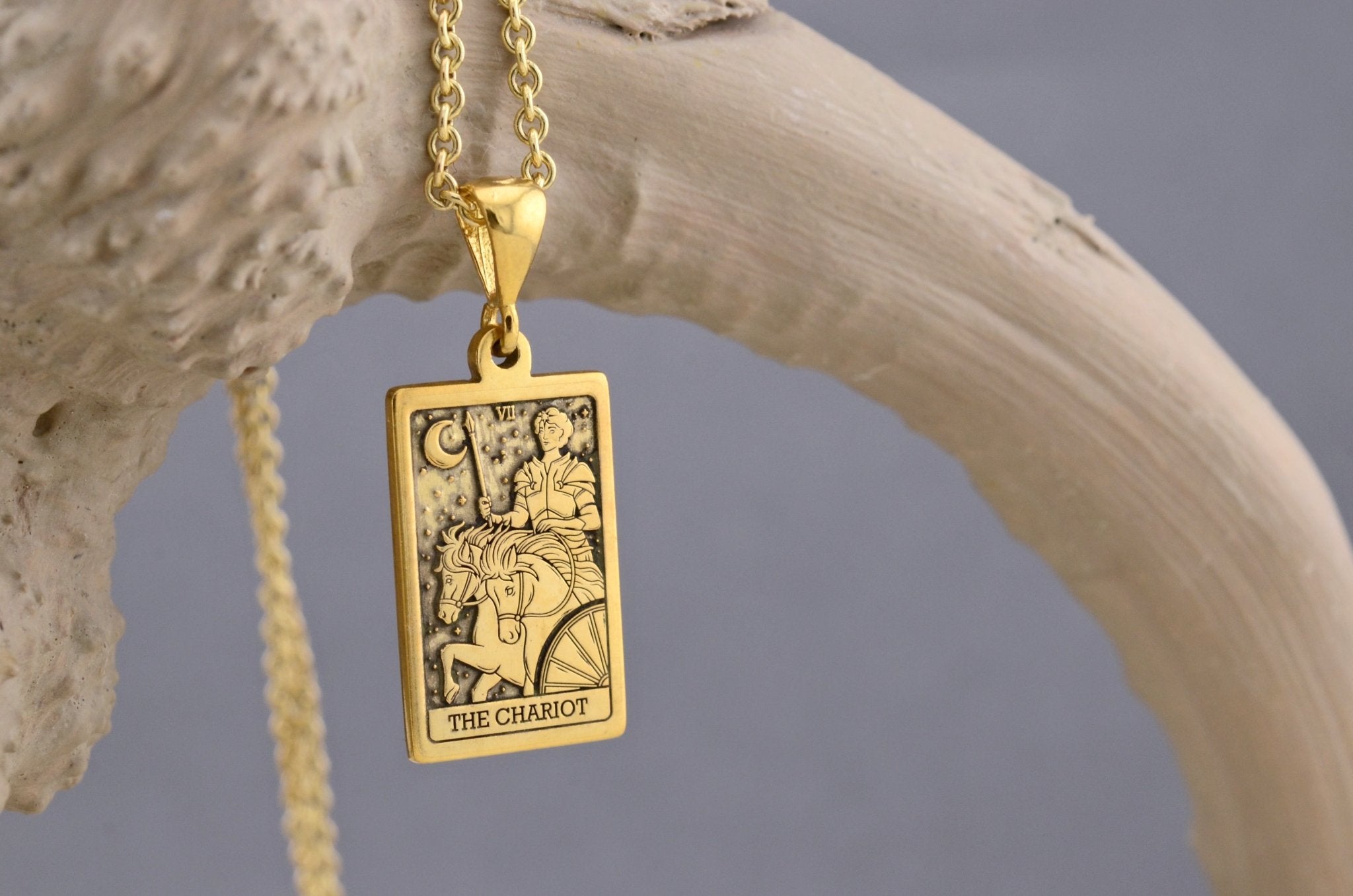 Silber Tarotkette „Der Wagen“ – Handgefertigt - Natali Vogel | Schmuck